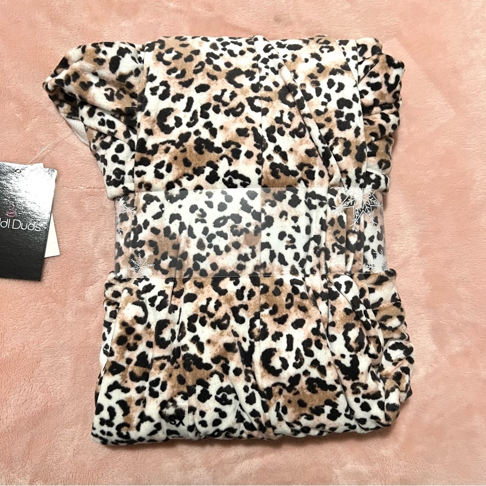 Cheetah Print Super Soft 2 Piece Pajama Set! XS - Picture 3 of 5